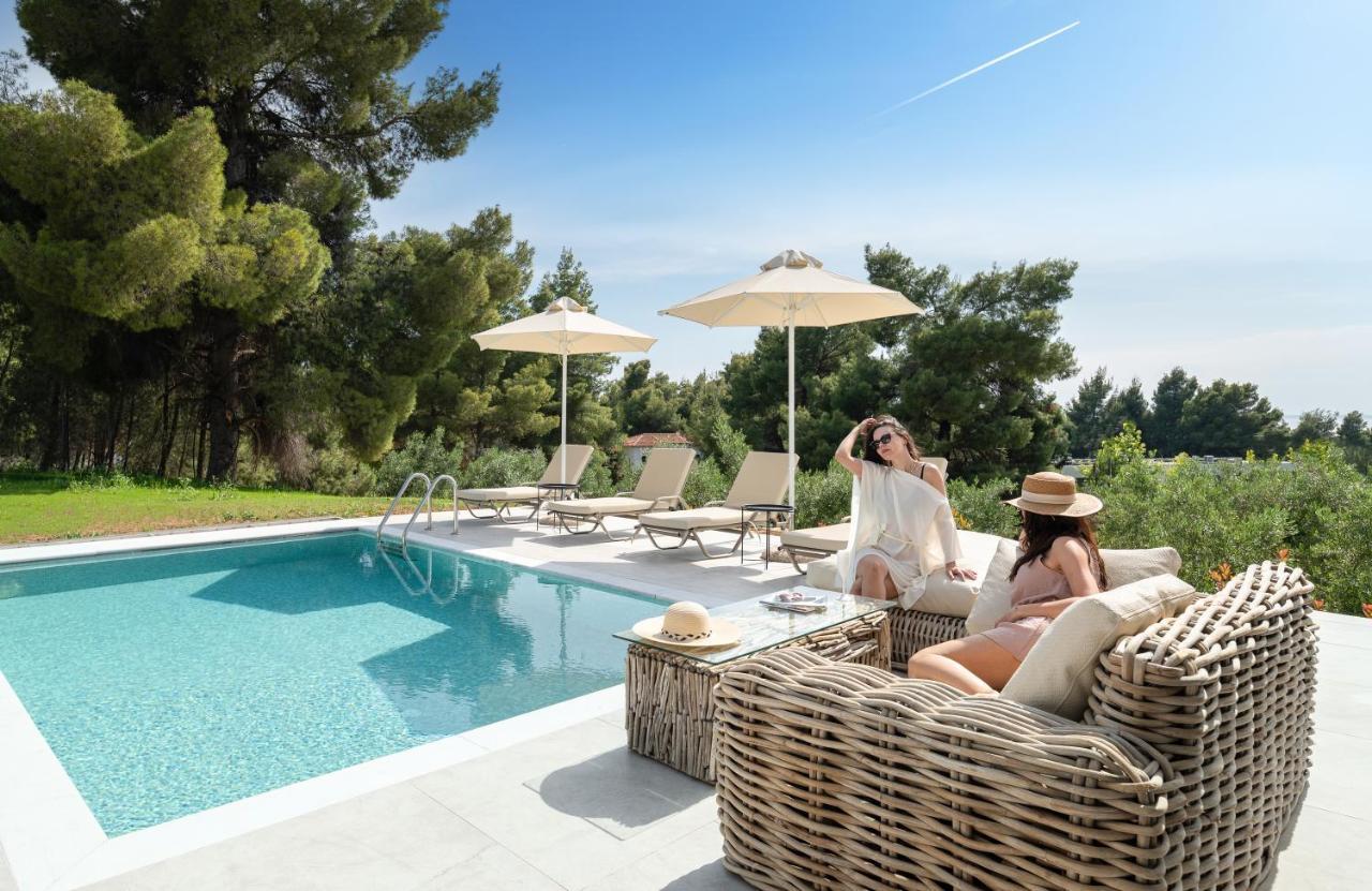 Botanic Pool Apartment